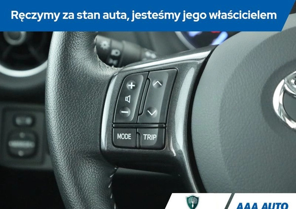 Toyota Yaris cena 57000 przebieg: 23156, rok produkcji 2019 z Stargard małe 211